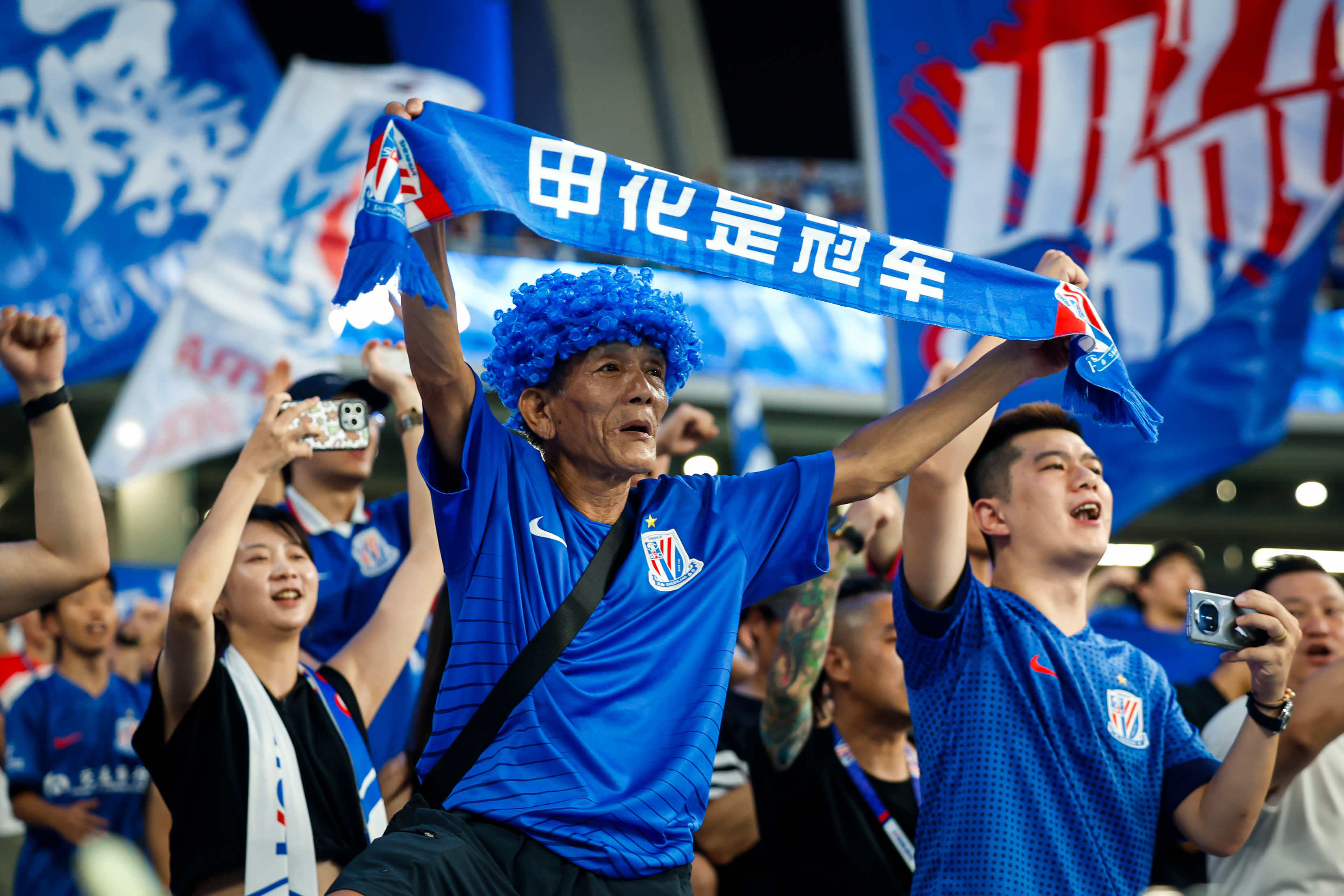 申花主场大胜东京敲响五大联赛