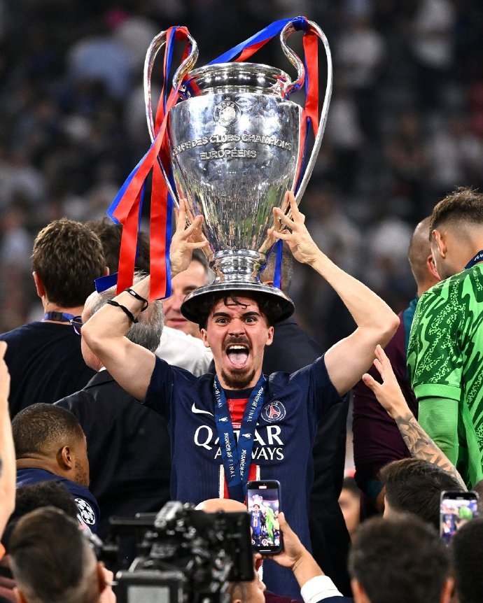 易胜博体育-巴黎圣日耳曼力克马赛，晋级欧冠四强