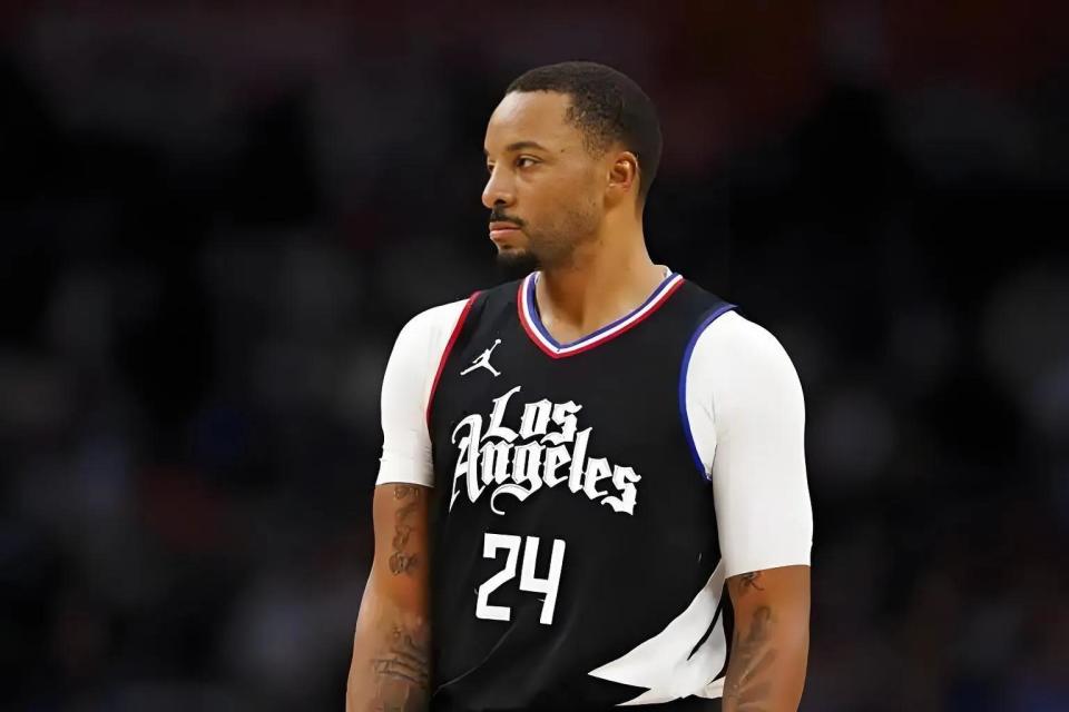 易胜博体育-快船主场失利，球员状态下滑成为球队软肋